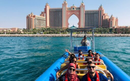 Dubai’s Iconic Landmarks: A 90-Minute Boat Tour